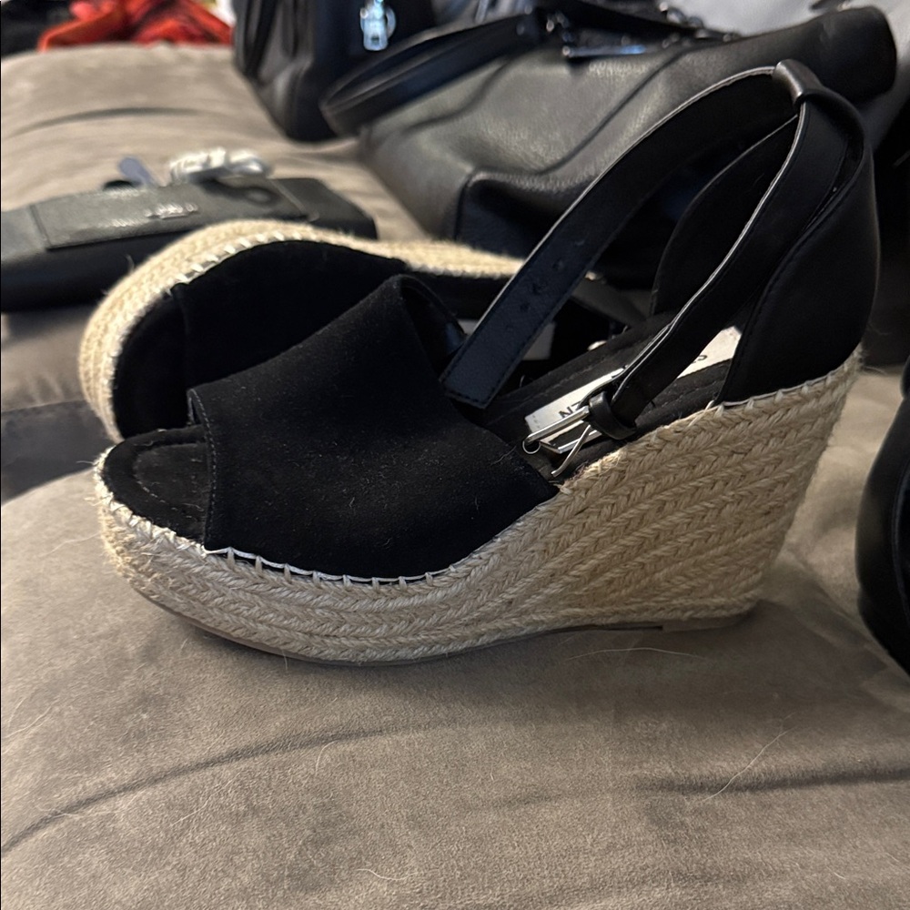 Steve Madden Black Wedge Espadrilles